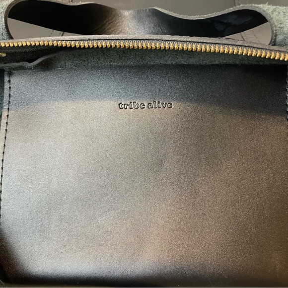 Tribe Alive Oversize Weekend Bag - Picture 10 of 13